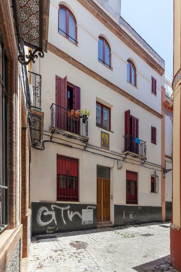 Pasaje Amores Iz. - Tranquilidad Y Vida Cultural En Centro Sevilla 4Px Exterior foto